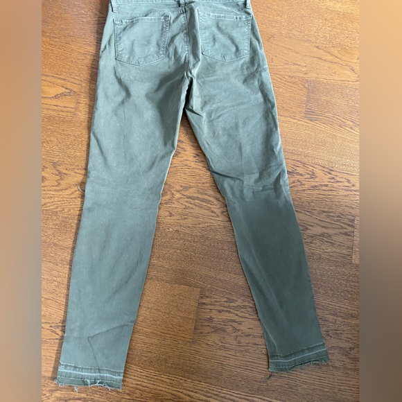 J BRAND | Green Jungle Mid Rise Distressed Skinny Jeans - Size 29 - Picture 4 of 7